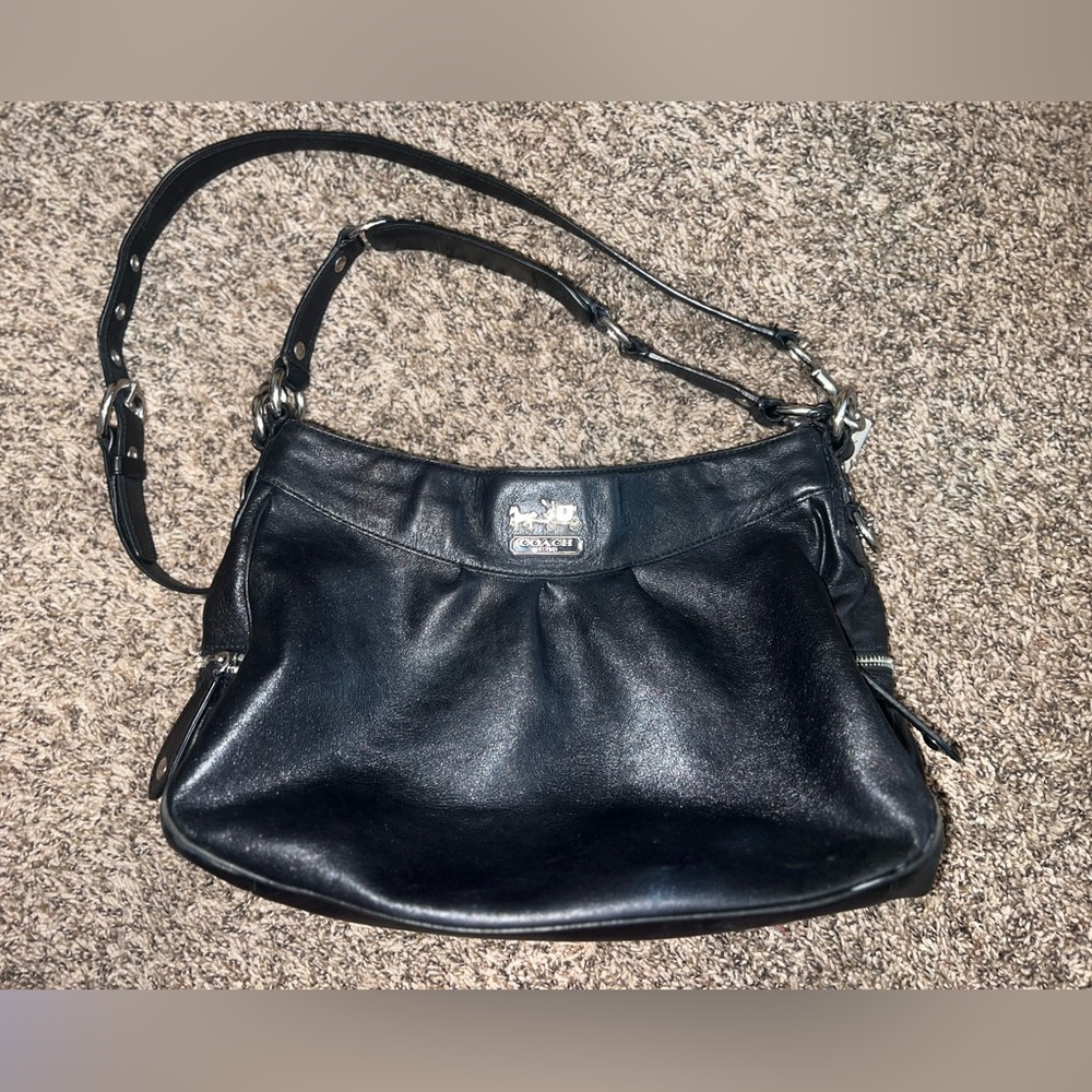 EUC Coach leather Shimmery hobo shoulder bag